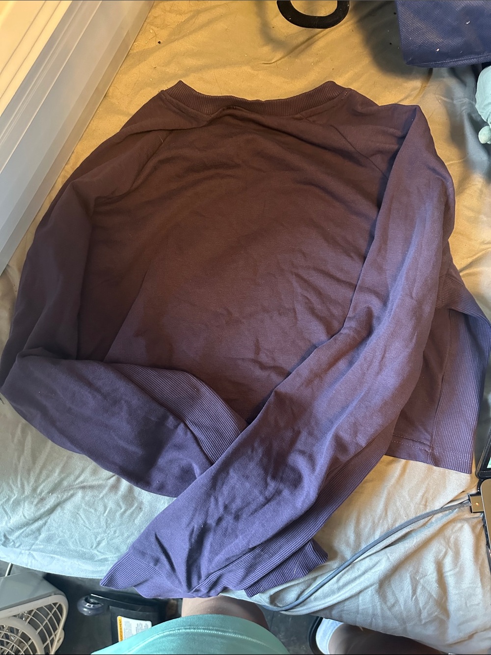 Gymshark cropped sweatshirt - Picture 2 of 2